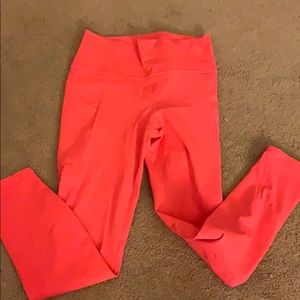 Hot pink fabletics leggings